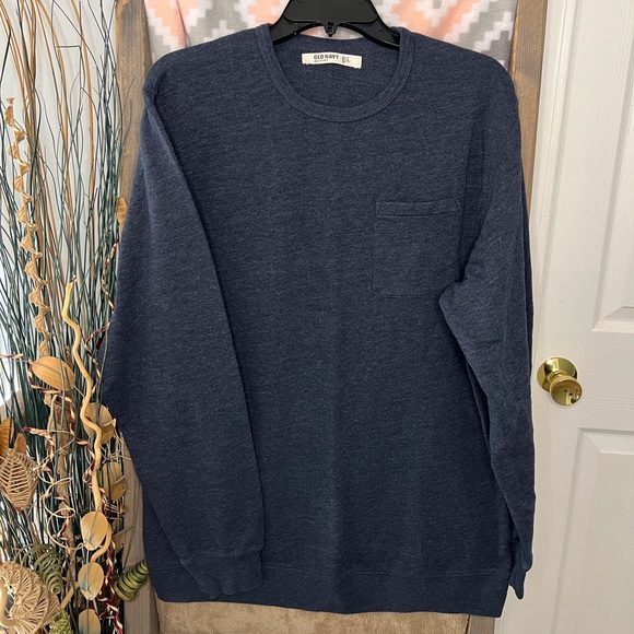 Mens Old Navy crewneck shirt - Picture 1 of 4